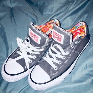 😍Brand new Converse!! 😍